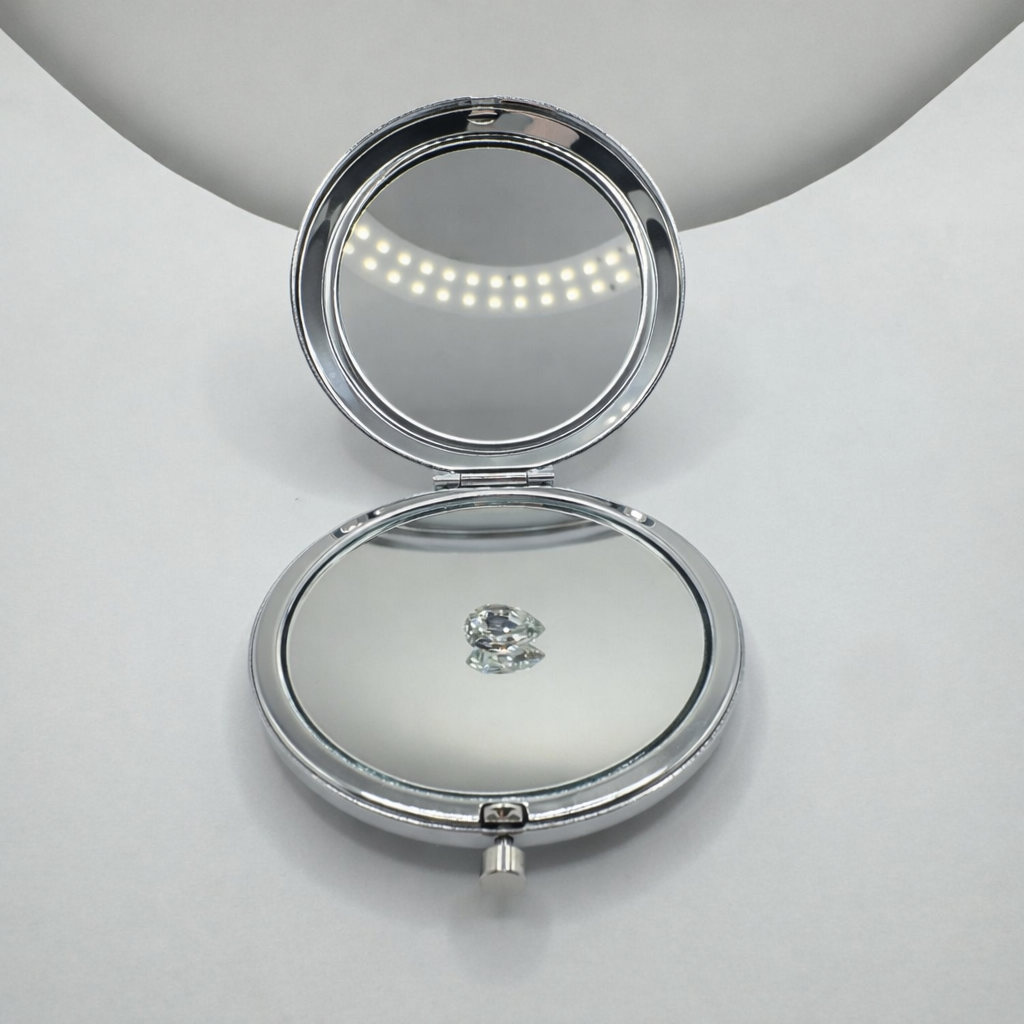 Unheated Natural Light Green Sapphire - 2.34 ct Pear - Image 2