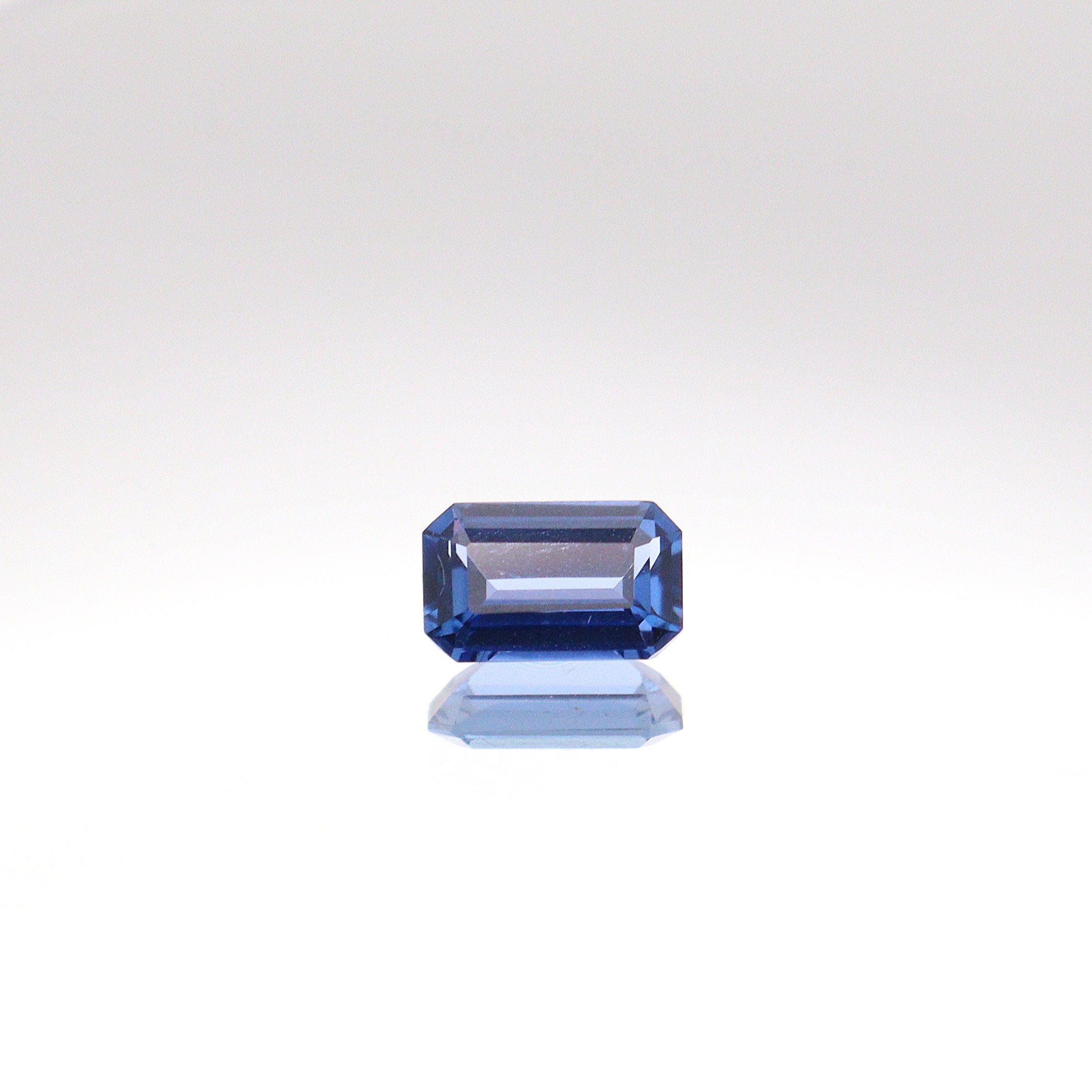 Unheated Cornflower Blue Natural Sapphire - Perfection - Image 3