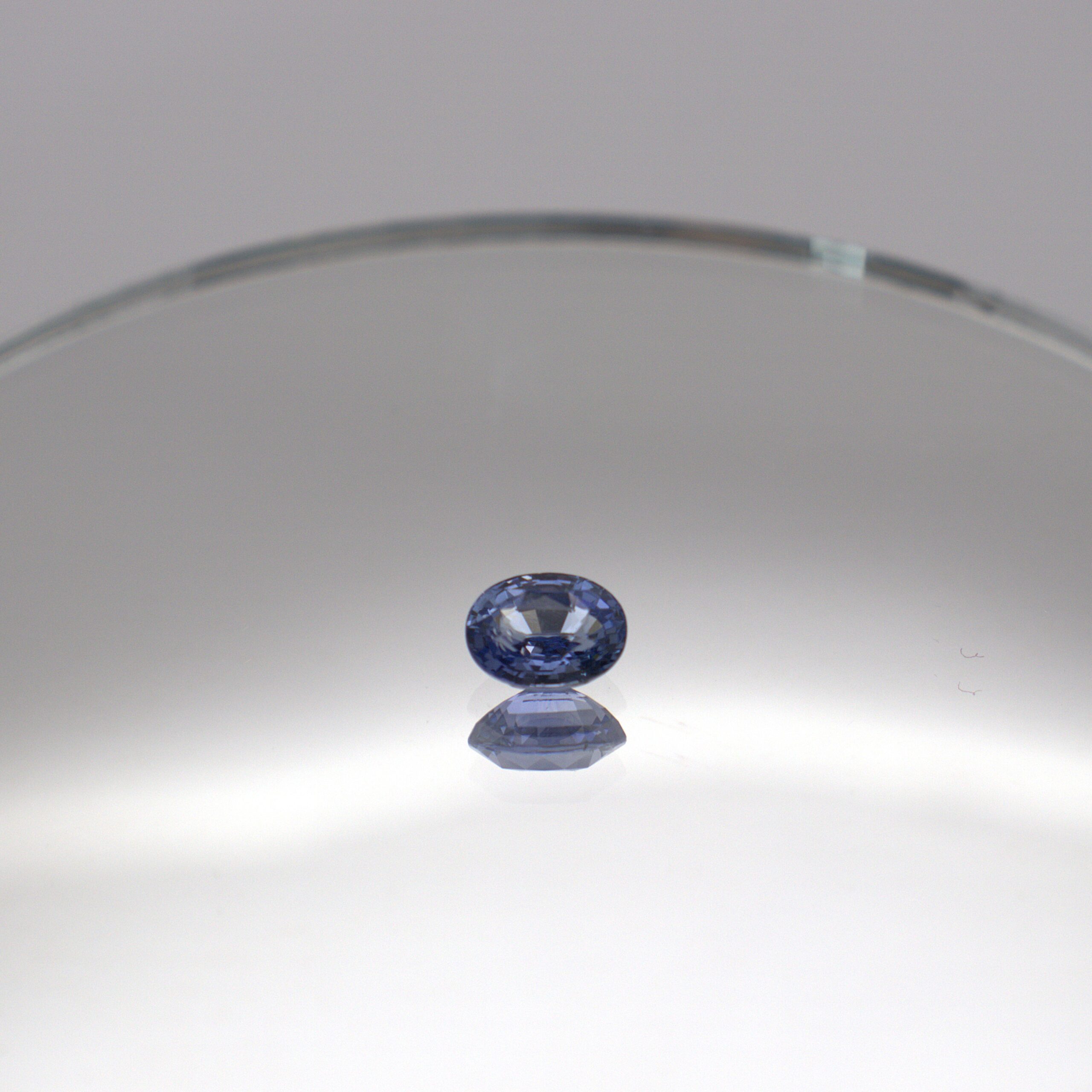 Natural Ceylon Blue Sapphire - 1.07ct Oval - Image 2