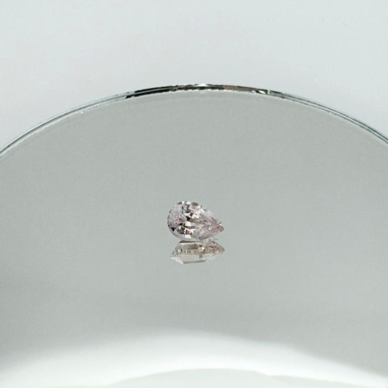 Natural Peach Sapphire - 1.10ct Pear - Image 3