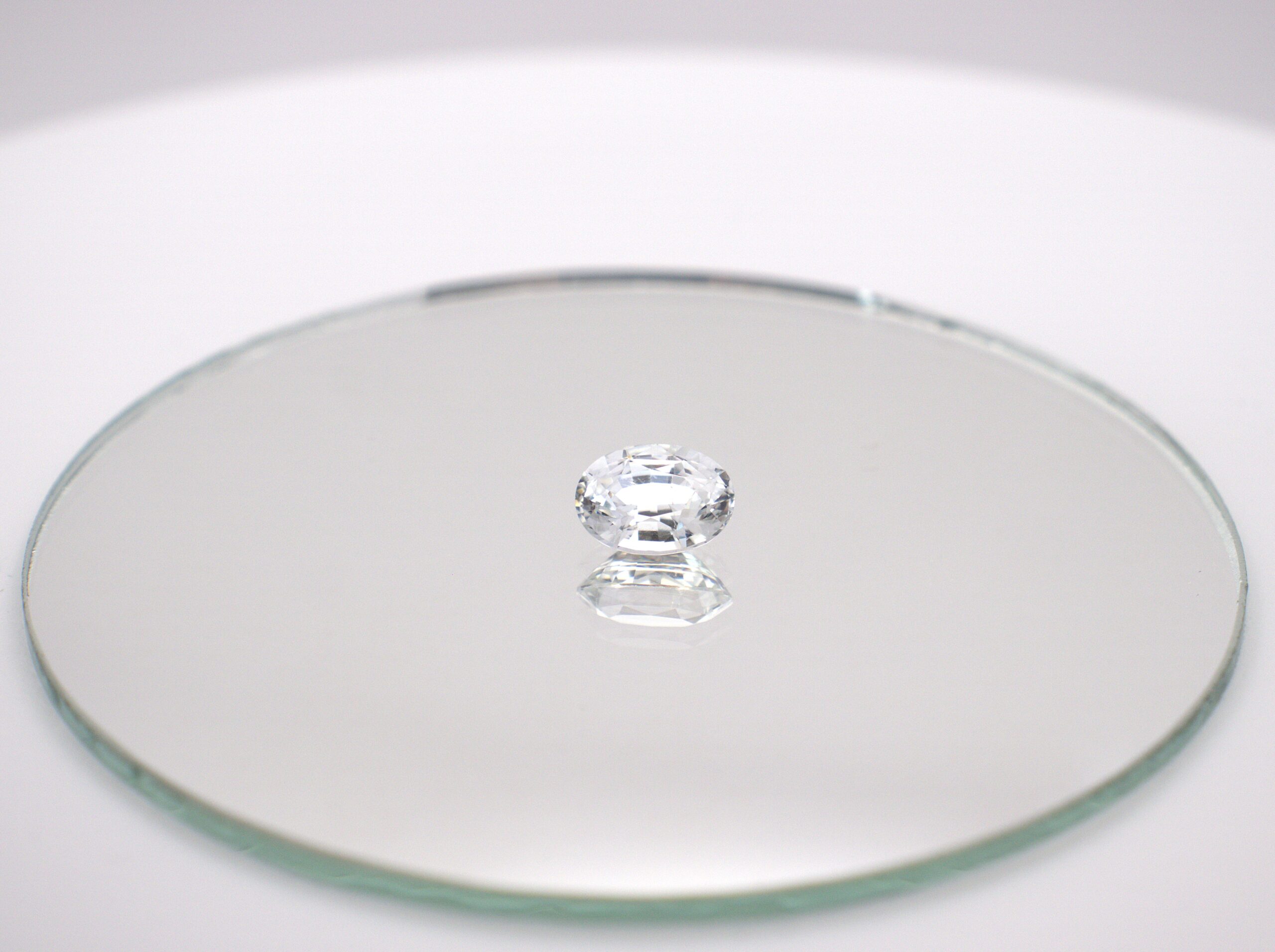 Natural White (Colourless) Sri Lankan Sapphire – 2.33 Ct Oval - Image 2