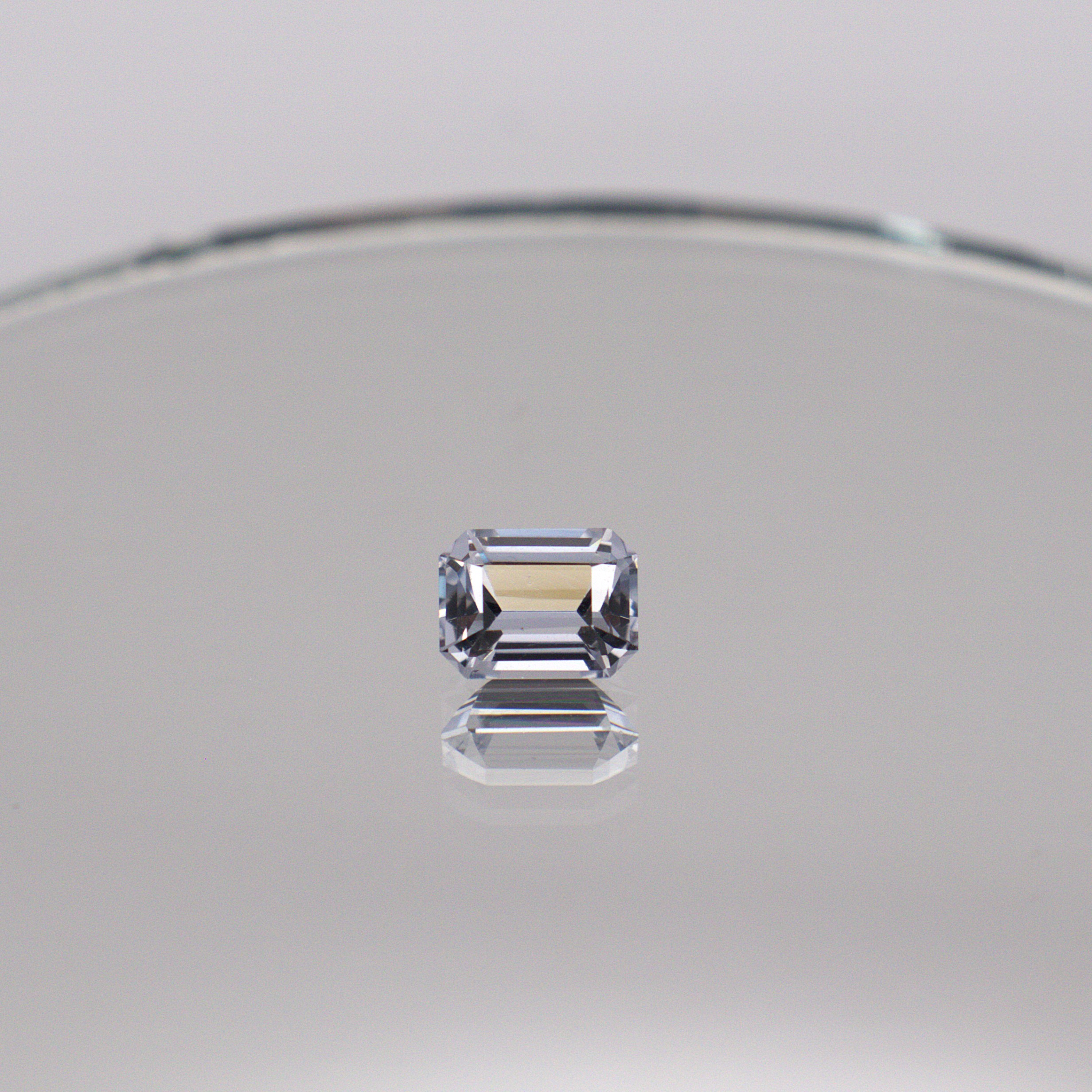 Natural White Sapphire - 1.20ct Emerald Cut - Image 3