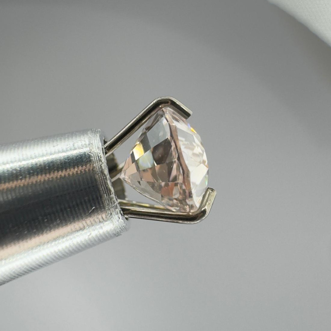 Natural Peach Sapphire - 1.10ct Pear - Image 4