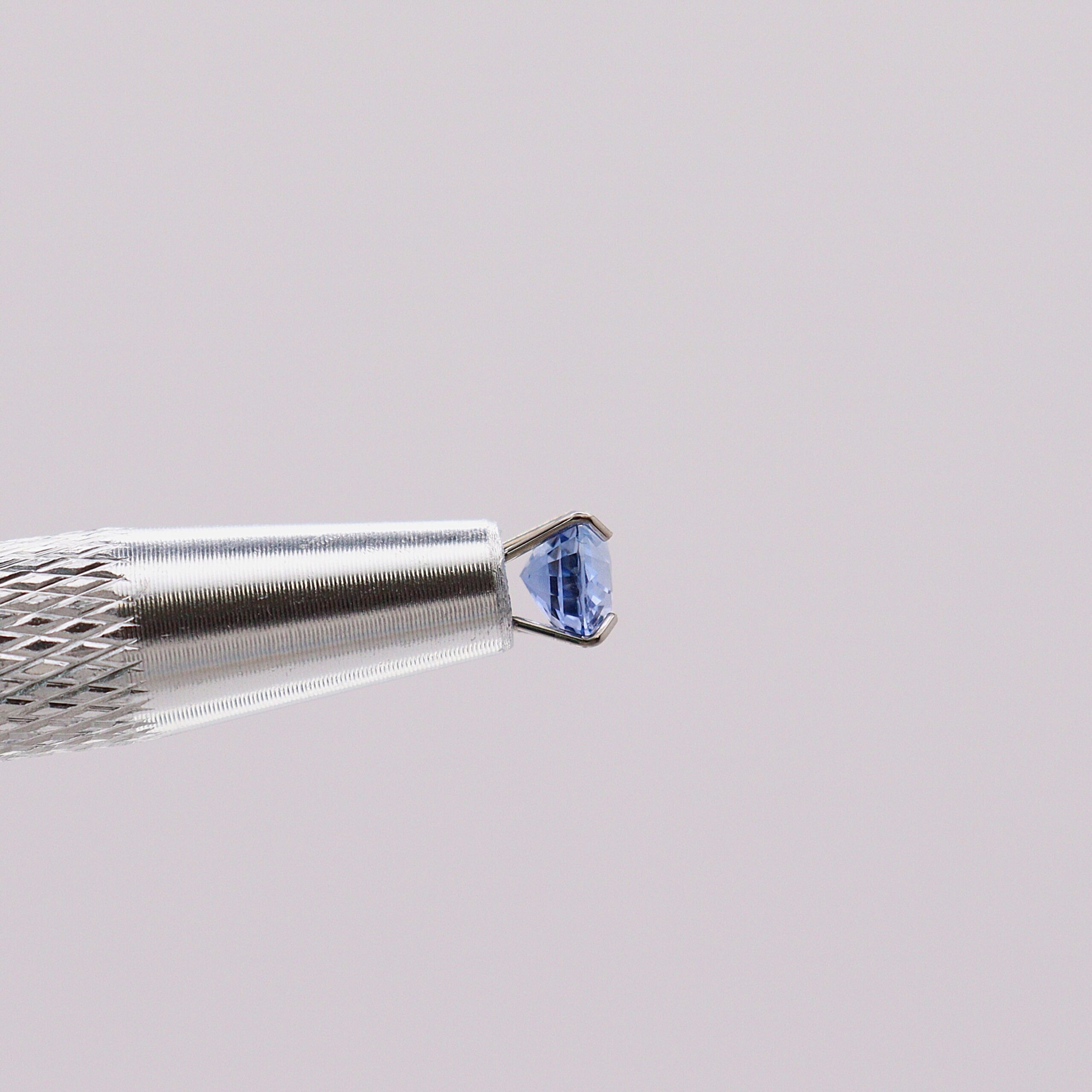 Natural Ceylon Blue Sapphire - 1.07ct Oval - Image 8