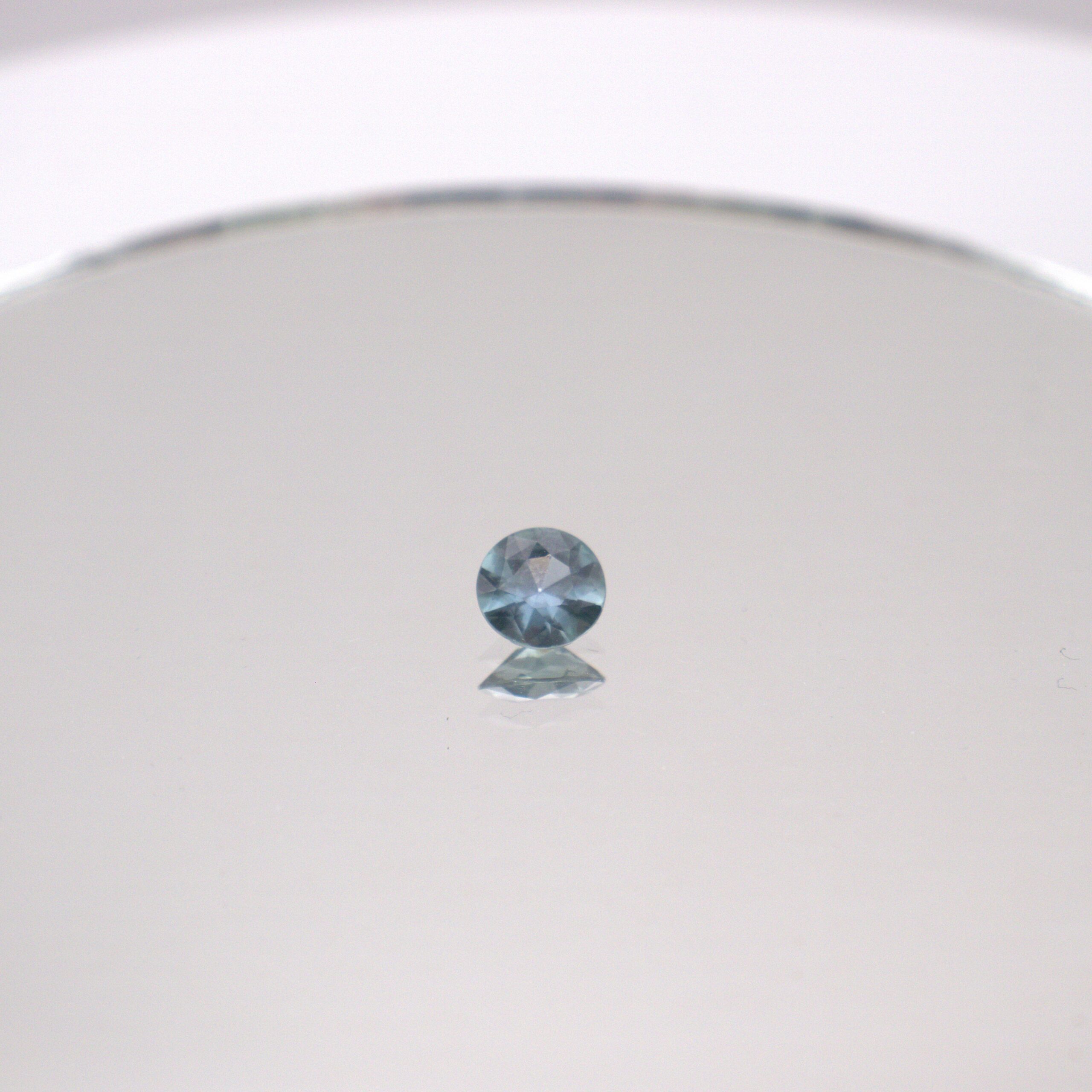 Unheated Natural Teal Sapphire – 0.89 ct Round - Image 2