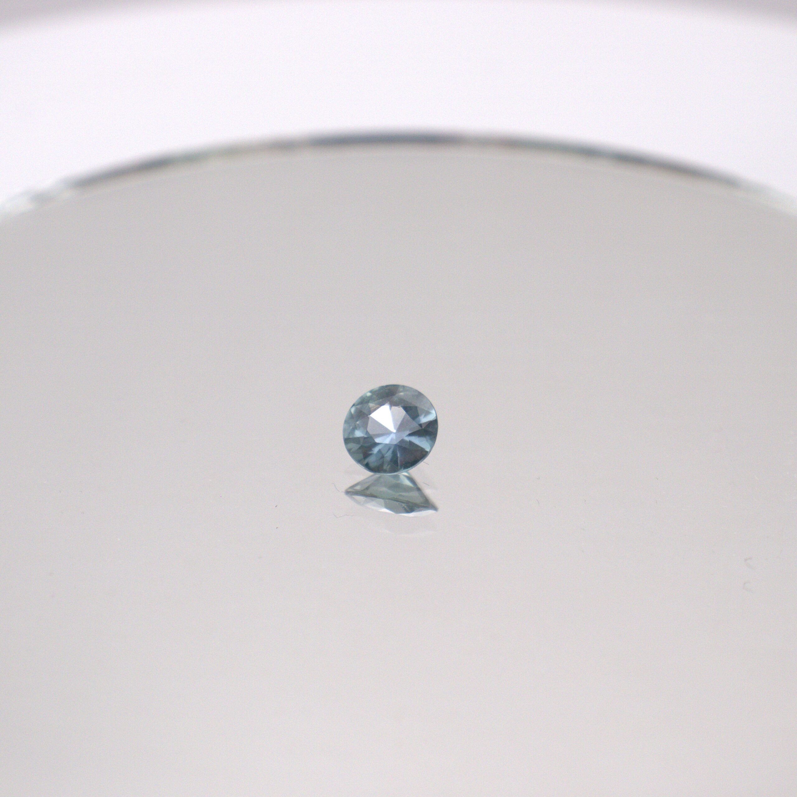 Unheated Natural Teal Sapphire – 0.89 ct Round - Image 3