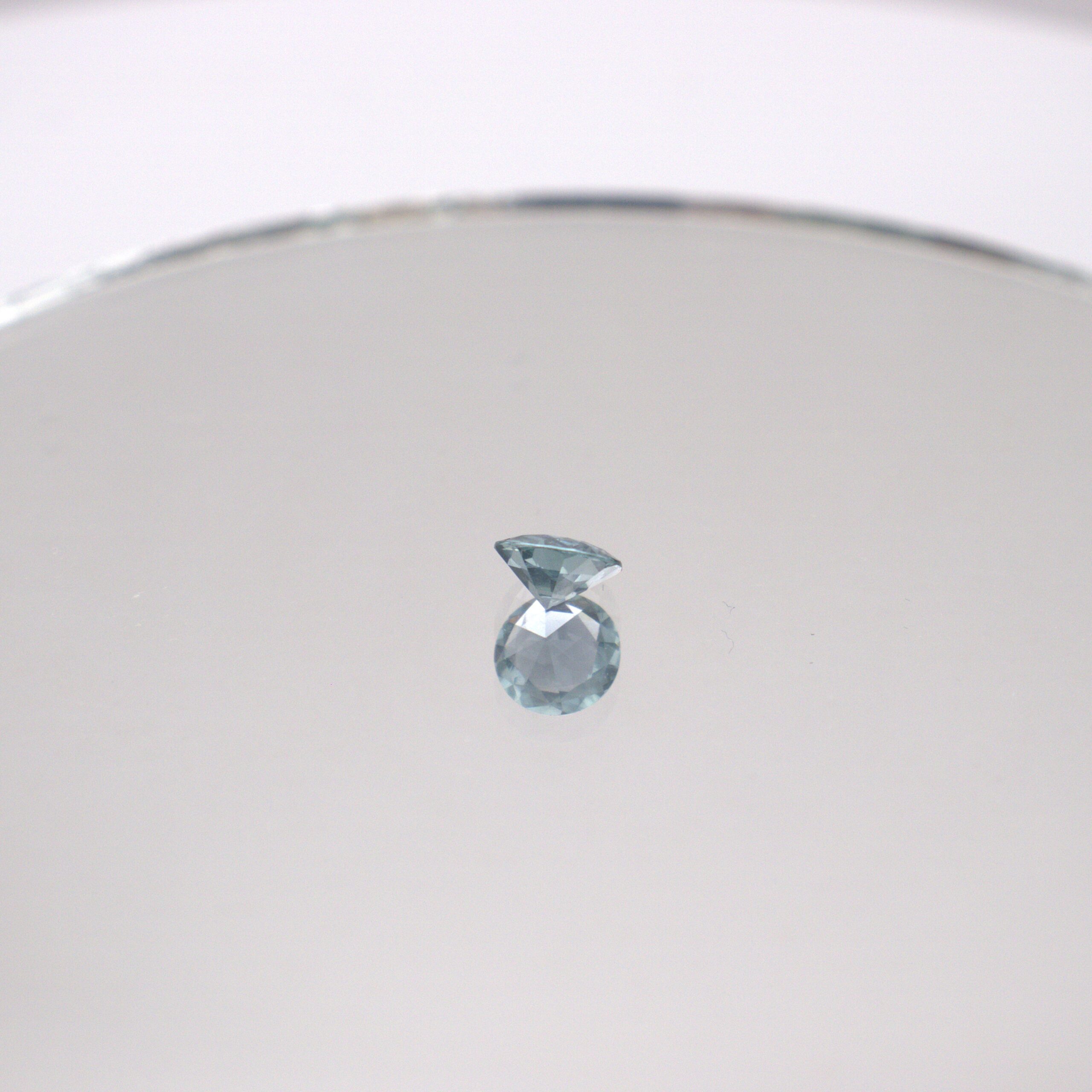 Unheated Natural Teal Sapphire – 0.89 ct Round - Image 5