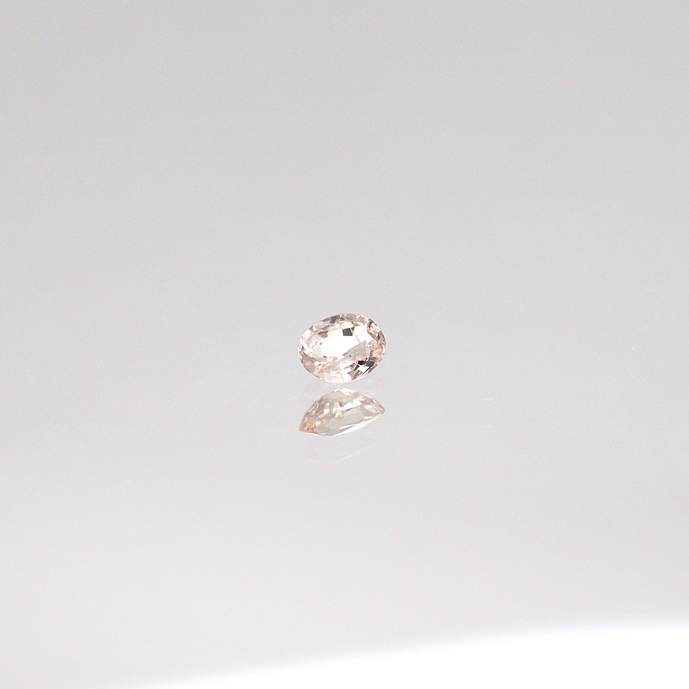 Natural Sri Lankan Peach Sapphire – 0.40 ct Oval - Image 2